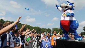 HSV Volksparkstadion Familienfest NDR Maskottchen