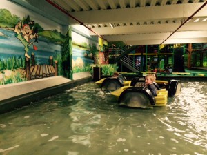 Indoor Spielplatz Rabatzz Boot See Wasser